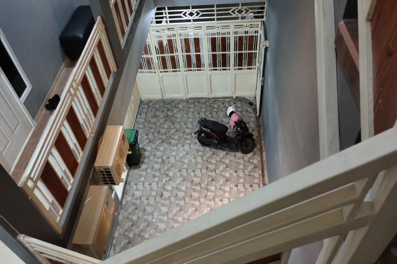 Oyo 91209 Arjuna Residence Syariah Sby 泗水 外观 照片