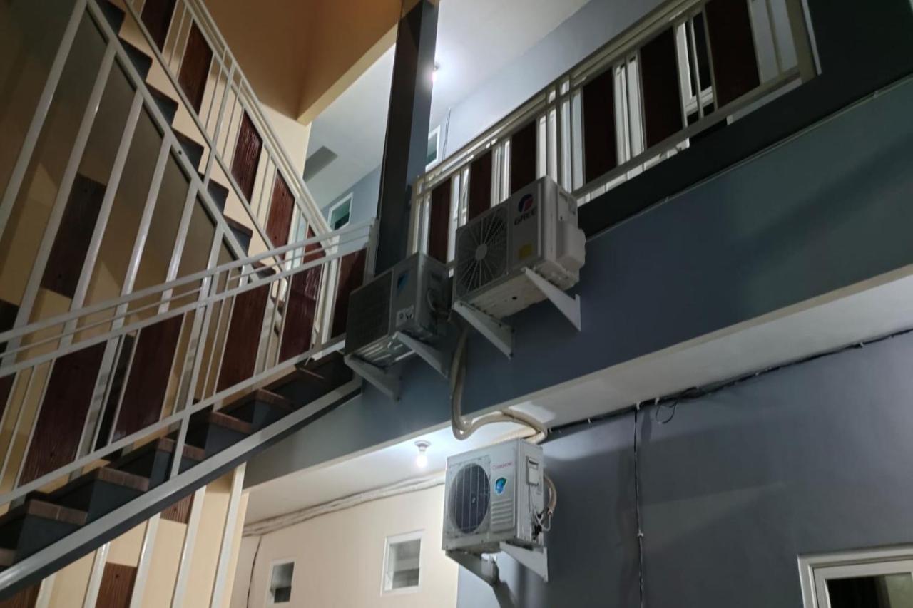 Oyo 91209 Arjuna Residence Syariah Sby 泗水 外观 照片