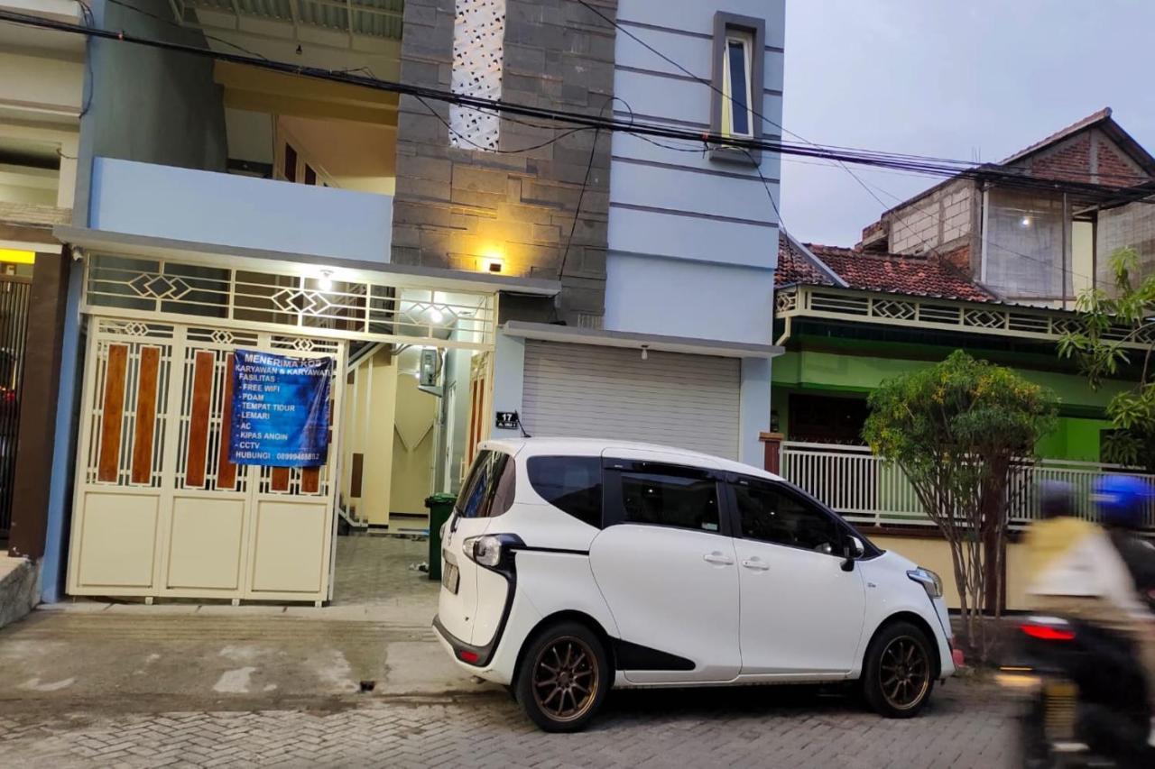 Oyo 91209 Arjuna Residence Syariah Sby 泗水 外观 照片